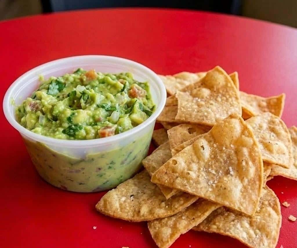 Chips & guacamole (small)